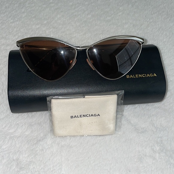 Balenciaga Metal Cat-Eye Sunglasses - Picture 2 of 5